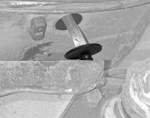 Gasket between the pedal and the floor plate (for both brake and clutch) T2 08/59-07/79