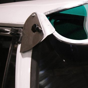 Napellenzö a szélvédö elé T2  08/67-07/79 zöld