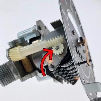   Km-óra meghajtó fogaskerék, Bogár 10/52-  Typ181(12 fogas)