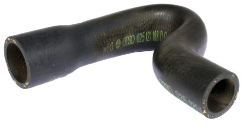 Vízcsö kiegyenlítö tartály és vízpumpa között T25 1900cc/2100cc 85-