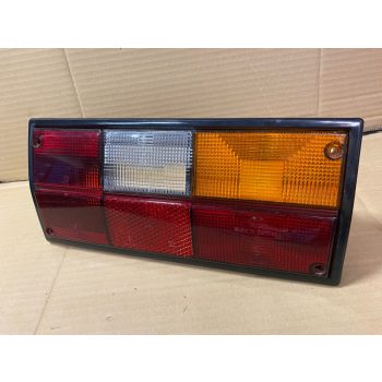   T3/T25 Használt hátsó lámpabúra HELLA, jobbos,(tolatólámpás) szép állapotban. 